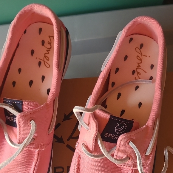 Sperry Pink Sneakers with Canvas Material and Rubber Sole - Picture 4 of 6